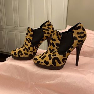 Gently Used Aldo Size 39 Leather Leopard Print Platform Bootie